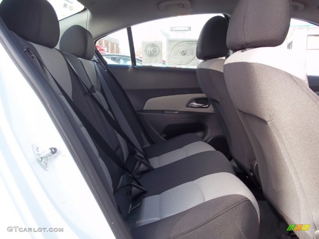 2013 Cruze LS - Summit White / Jet Black/Medium Titanium photo #8