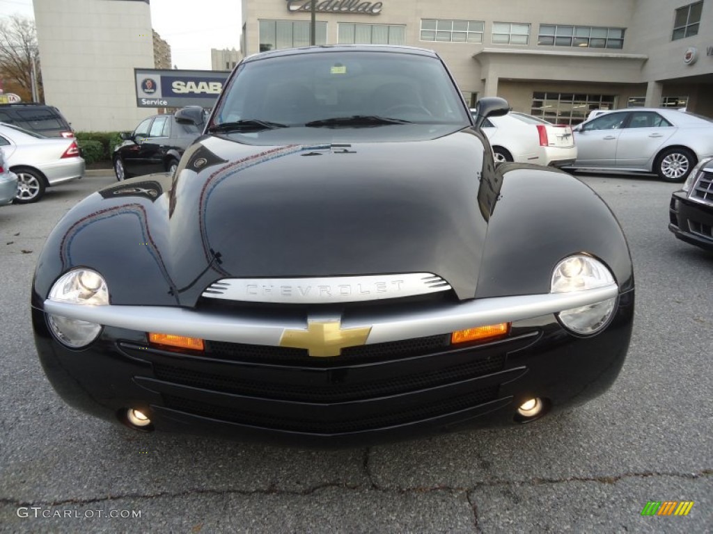 Smokin Asphalt 2003 Chevrolet SSR Standard SSR Model Exterior Photo #73584295