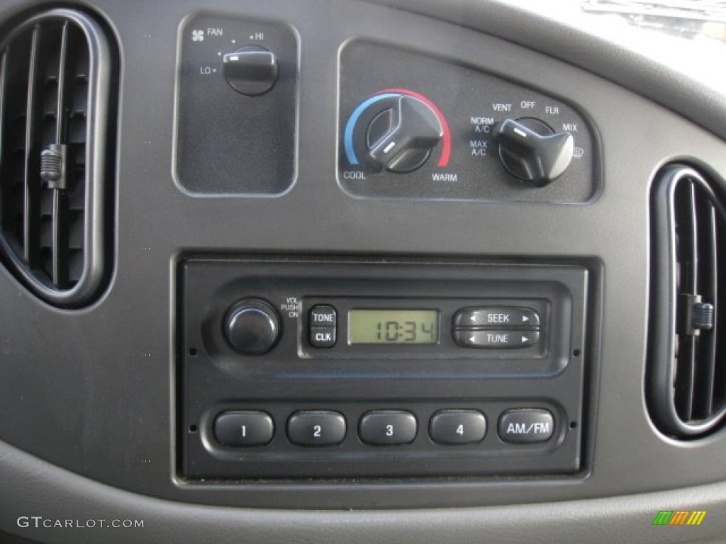 2005 Ford E Series Cutaway E350 Commercial Moving Truck Controls Photo #73584445