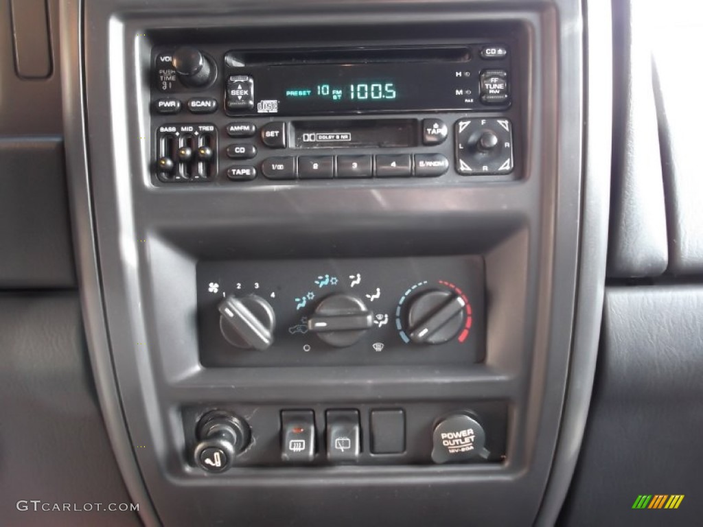 2000 Jeep Cherokee Sport 4x4 Controls Photo #73584672