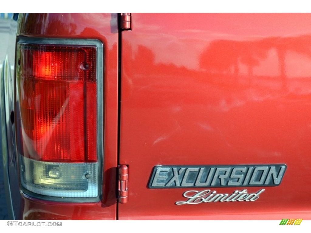 2000 Excursion Limited 4x4 - Toreador Red Metallic / Medium Parchment photo #17