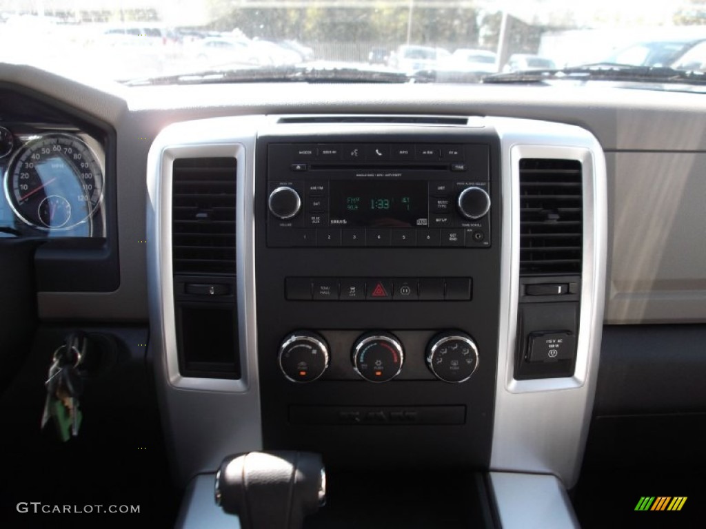 2012 Ram 1500 Big Horn Quad Cab - Bright Silver Metallic / Dark Slate Gray/Medium Graystone photo #13