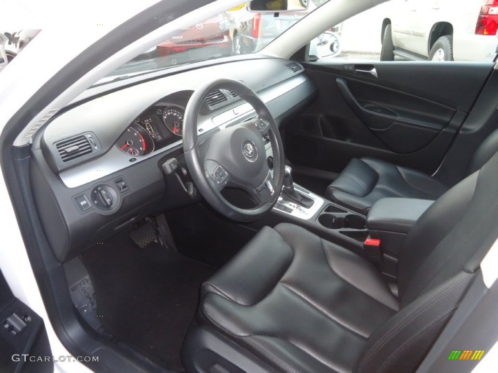 Black Interior 2010 Volkswagen Passat Komfort Sedan Photo #73586813
