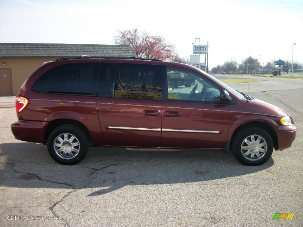 2007 Town & Country Touring - Cognac Crystal Pearl / Dark Khaki/Light Graystone photo #2