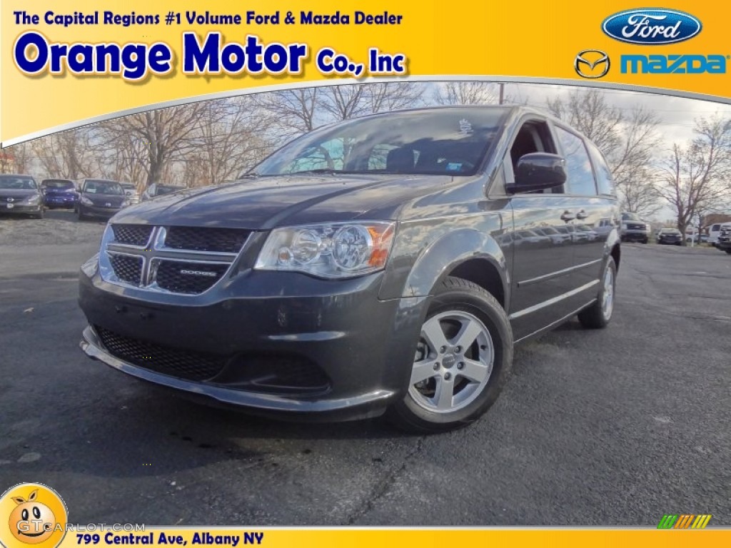 Dark Charcoal Pearl Dodge Grand Caravan