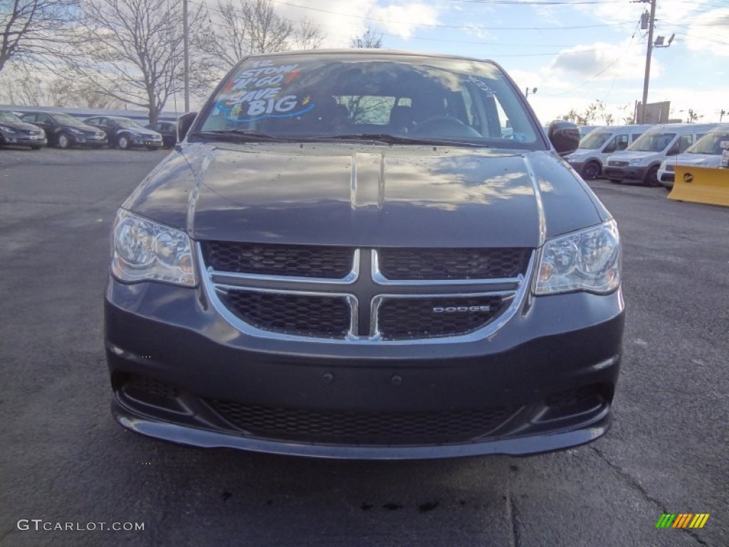 2012 Grand Caravan SXT - Dark Charcoal Pearl / Black/Light Graystone photo #2