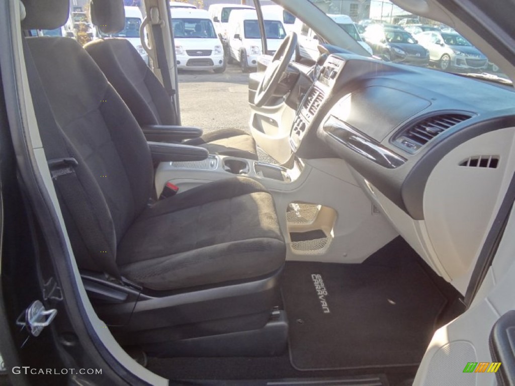 2012 Grand Caravan SXT - Dark Charcoal Pearl / Black/Light Graystone photo #21