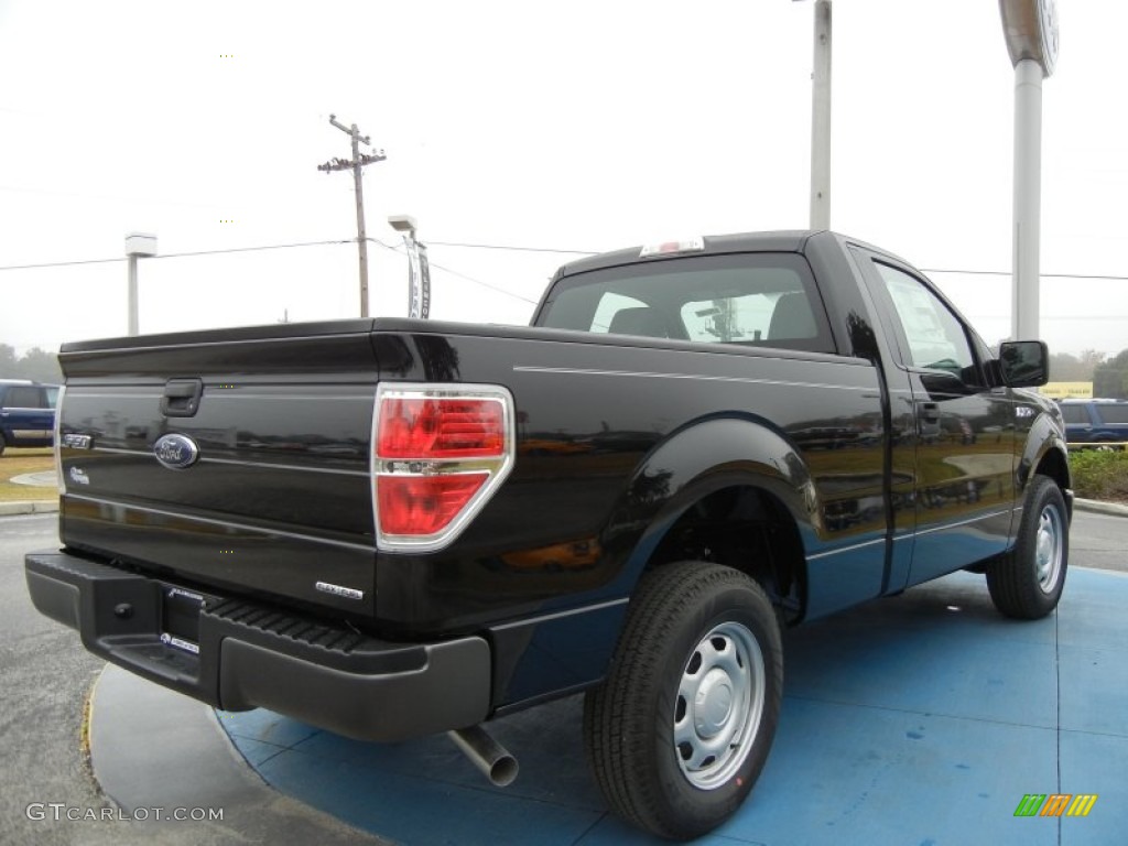 Tuxedo Black Metallic 2013 Ford F150 XL Regular Cab Exterior Photo #73588514