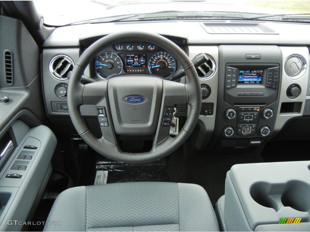 2013 Ford F150 XLT SuperCrew Steel Gray Dashboard Photo #73589151