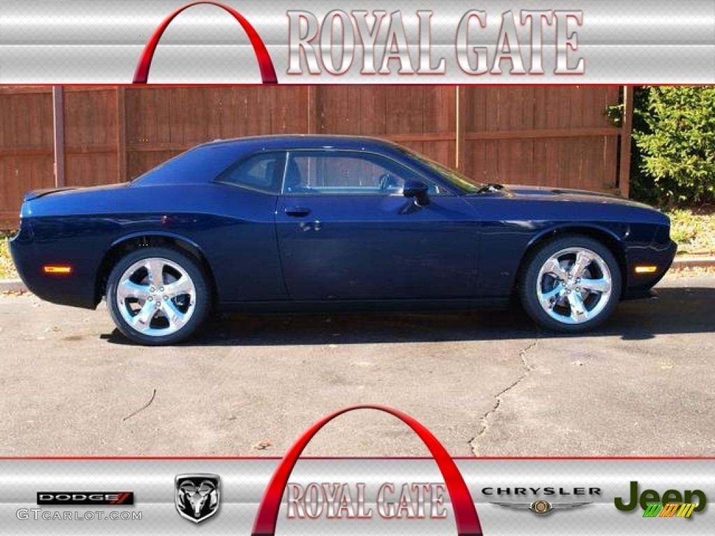 2013 Challenger SXT Plus - Jazz Blue Pearl / Dark Slate Gray photo #1