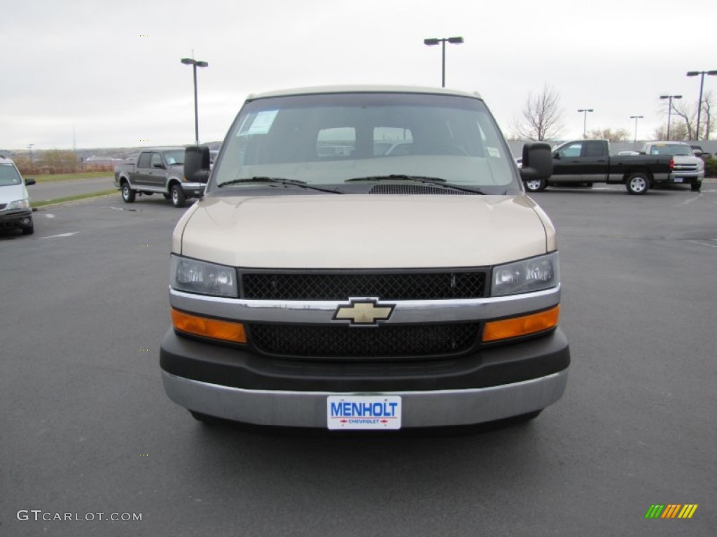 2009 Express LS 1500 AWD Passenger Van - Sandstone Metallic / Neutral photo #2