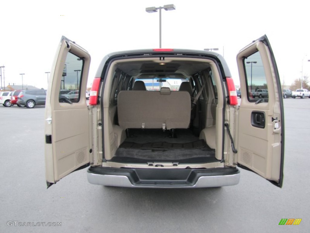 2009 Express LS 1500 AWD Passenger Van - Sandstone Metallic / Neutral photo #9