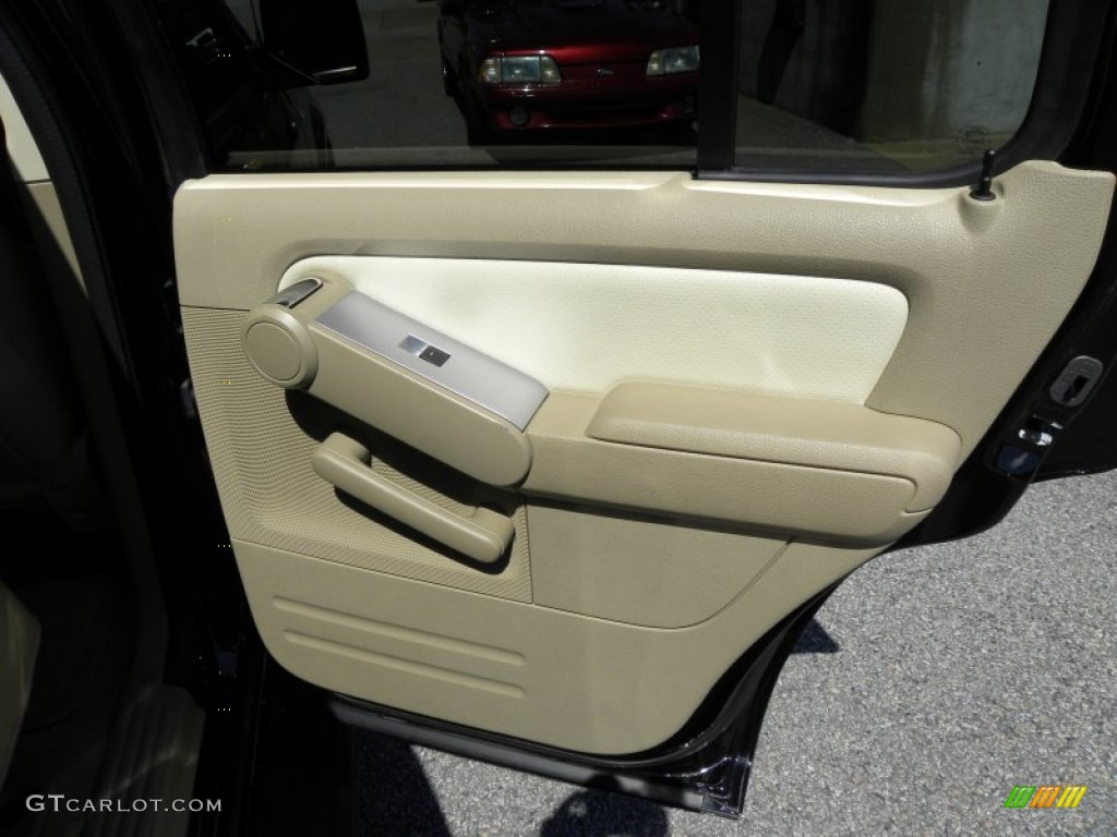 2009 Mercury Mountaineer Premier Camel/Sand Door Panel Photo #73593061