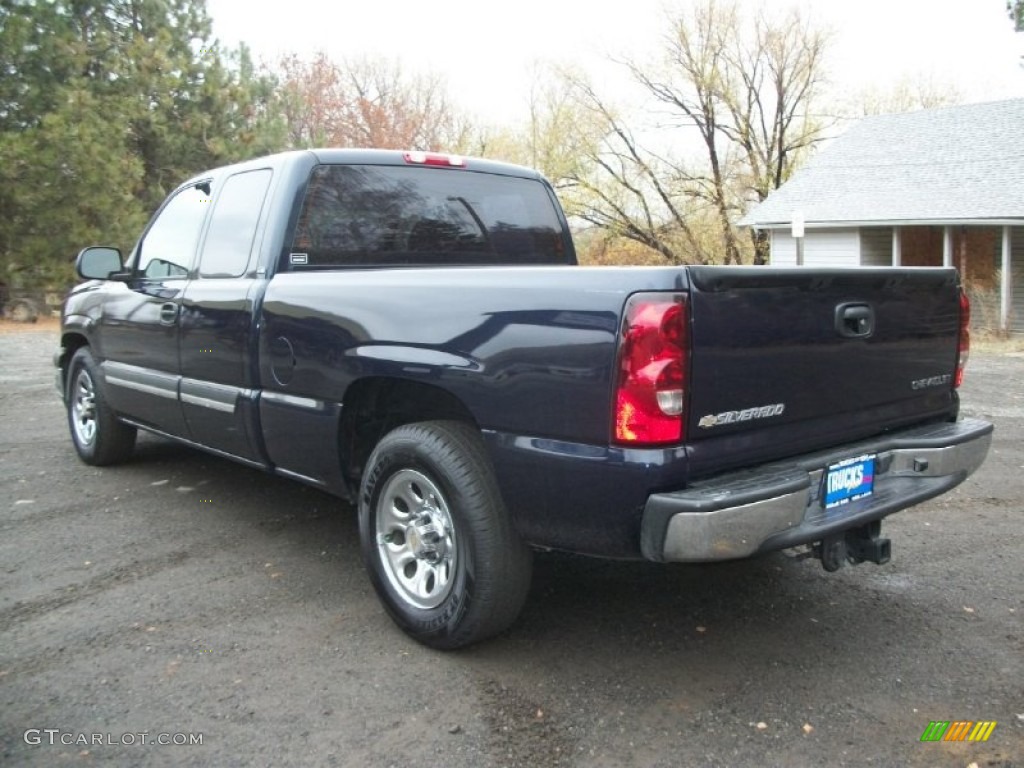 2005 Silverado 1500 LS Extended Cab - Dark Blue Metallic / Tan photo #4