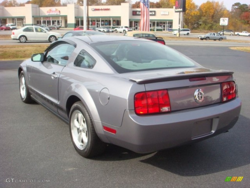 2007 Mustang V6 Deluxe Coupe - Tungsten Grey Metallic / Light Graphite photo #3