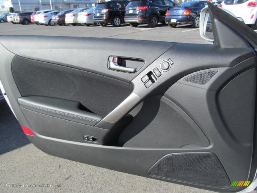 2013 Hyundai Genesis Coupe 2.0T Black Cloth Door Panel Photo #73603676