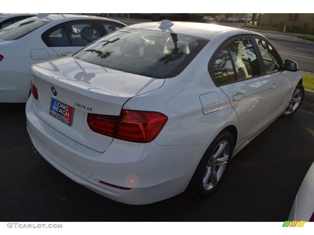 2013 3 Series 328i Sedan - Alpine White / Black photo #3