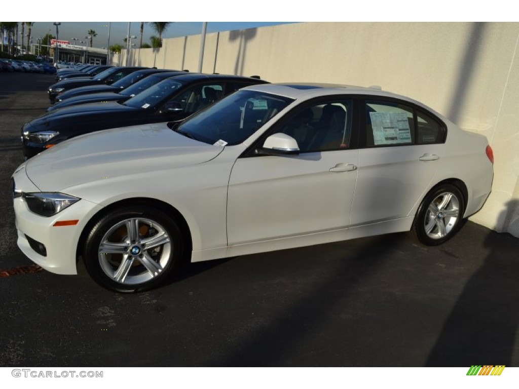 2013 3 Series 328i Sedan - Mineral White Metallic / Black photo #4