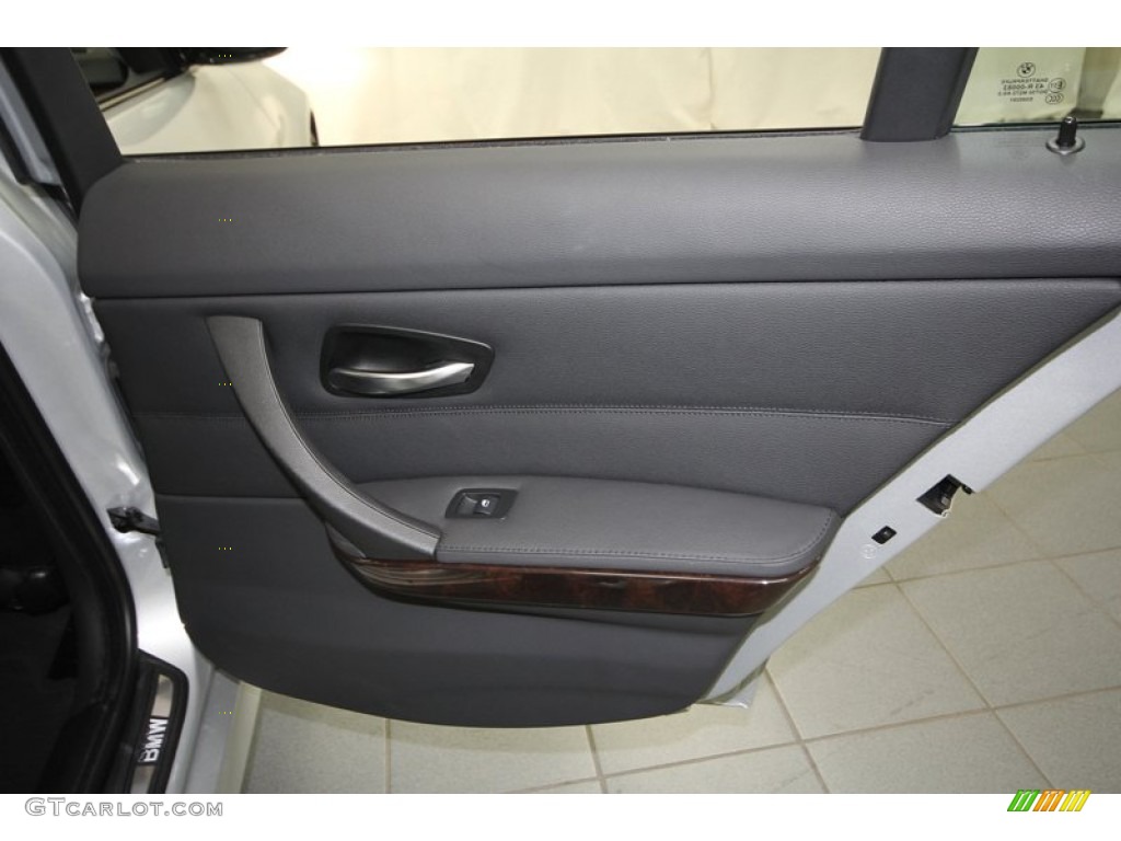 2009 3 Series 335i Sedan - Titanium Silver Metallic / Black photo #36
