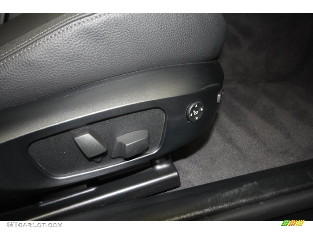 2009 3 Series 335i Sedan - Titanium Silver Metallic / Black photo #39