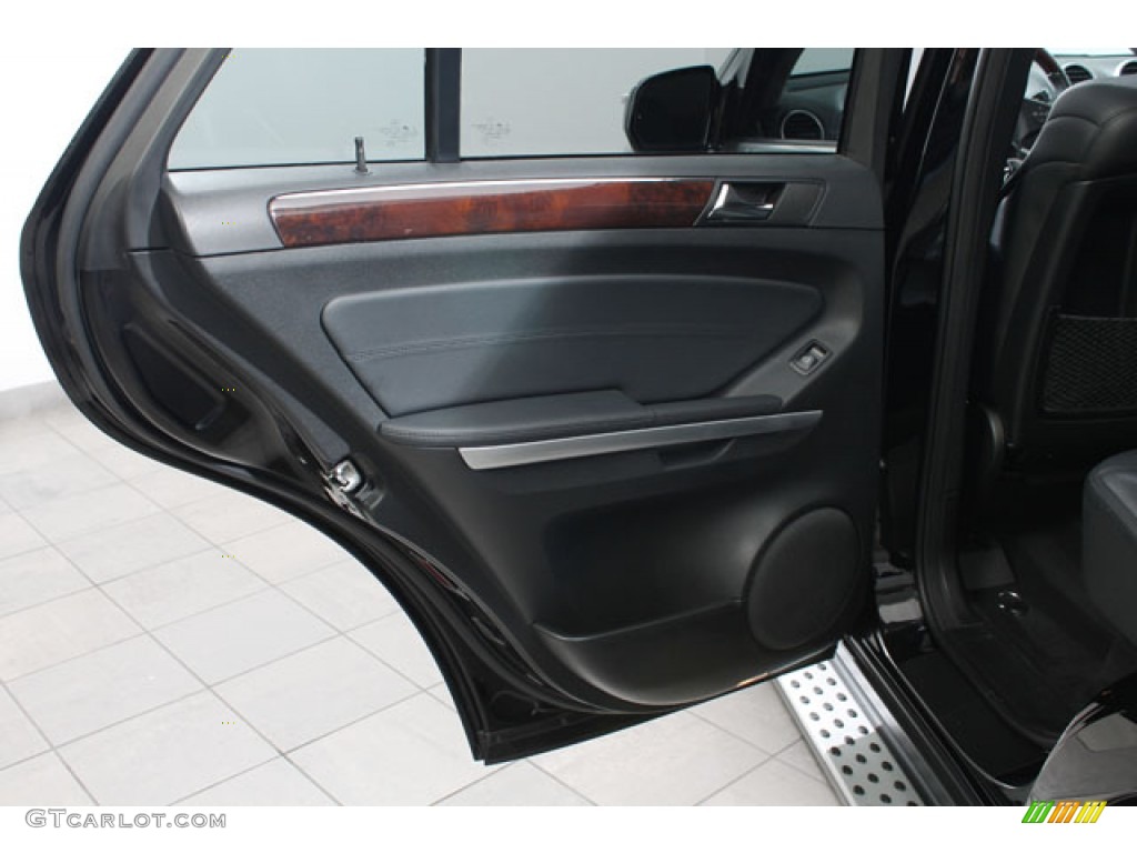 2010 Mercedes-Benz ML 350 4Matic Black Door Panel Photo #73610650