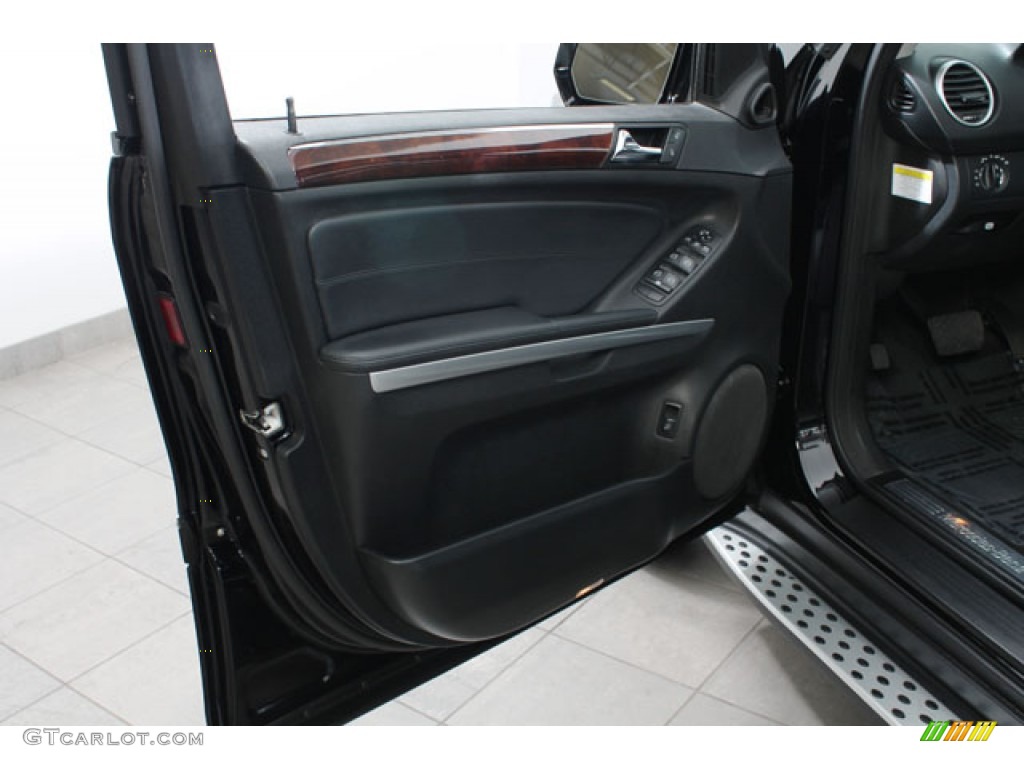 2010 Mercedes-Benz ML 350 4Matic Black Door Panel Photo #73610665