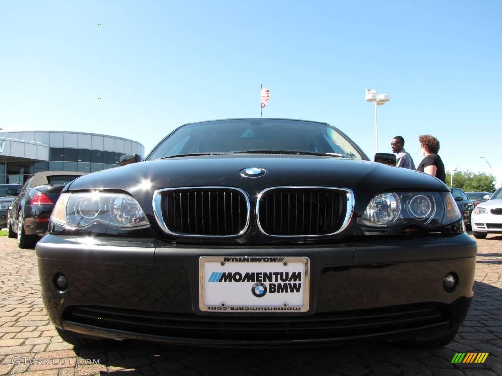 2004 3 Series 325i Sedan - Jet Black / Sand photo #8