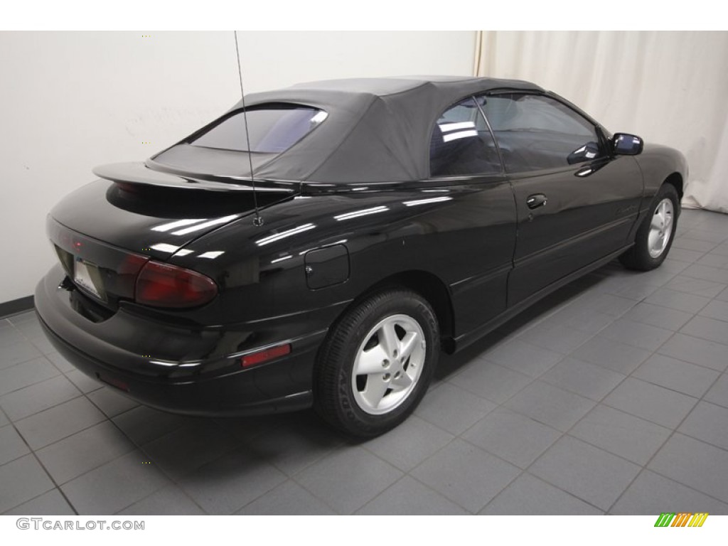 1997 Sunfire SE Convertible - Black / Graphite photo #11