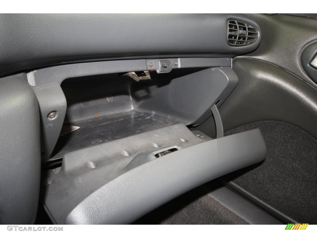 1997 Sunfire SE Convertible - Black / Graphite photo #16