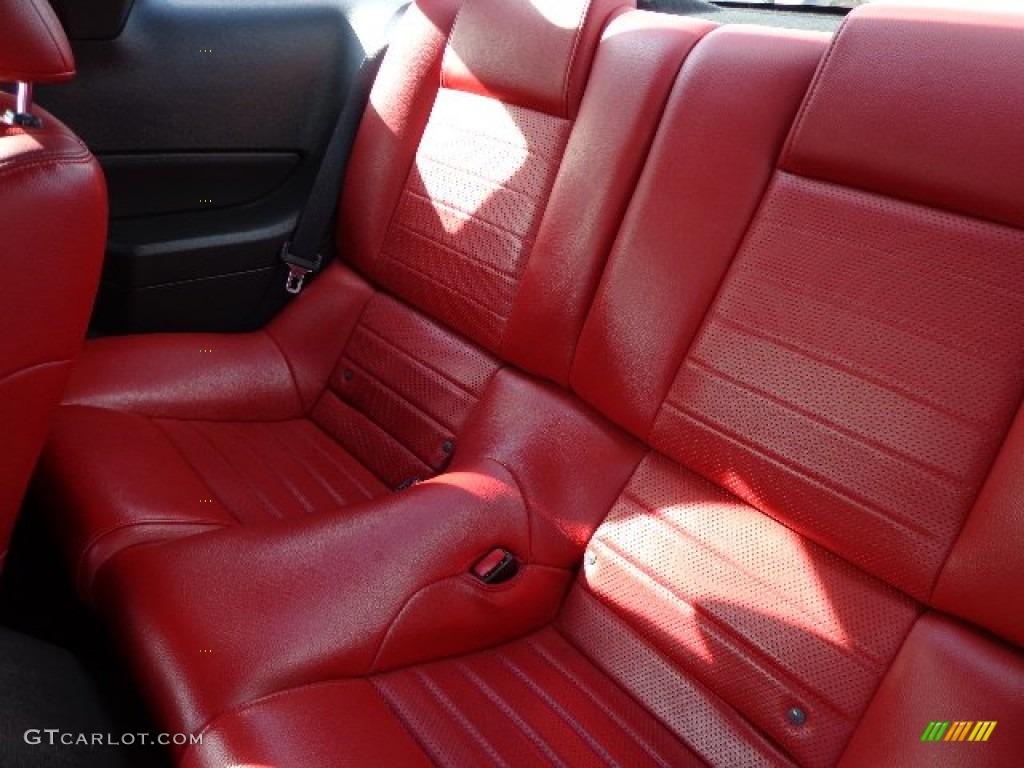 Red Leather Interior 2005 Ford Mustang GT Premium Coupe Photo #73614926