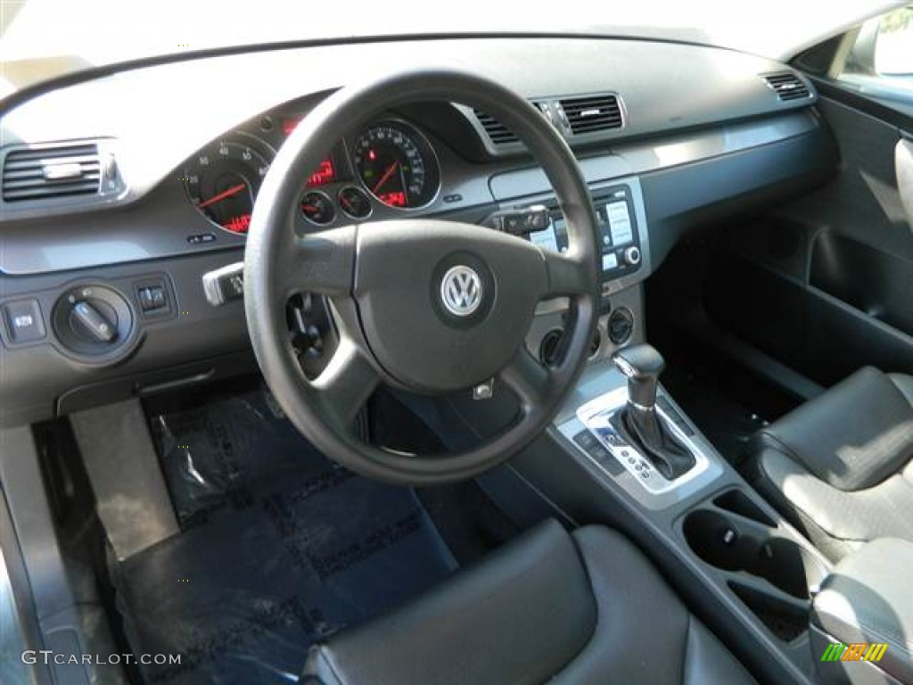 Black Interior 2008 Volkswagen Passat Turbo Sedan Photo #73620011