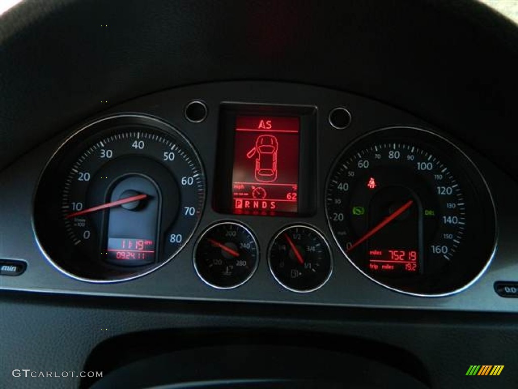 2008 Volkswagen Passat Turbo Sedan Gauges Photo #73620083