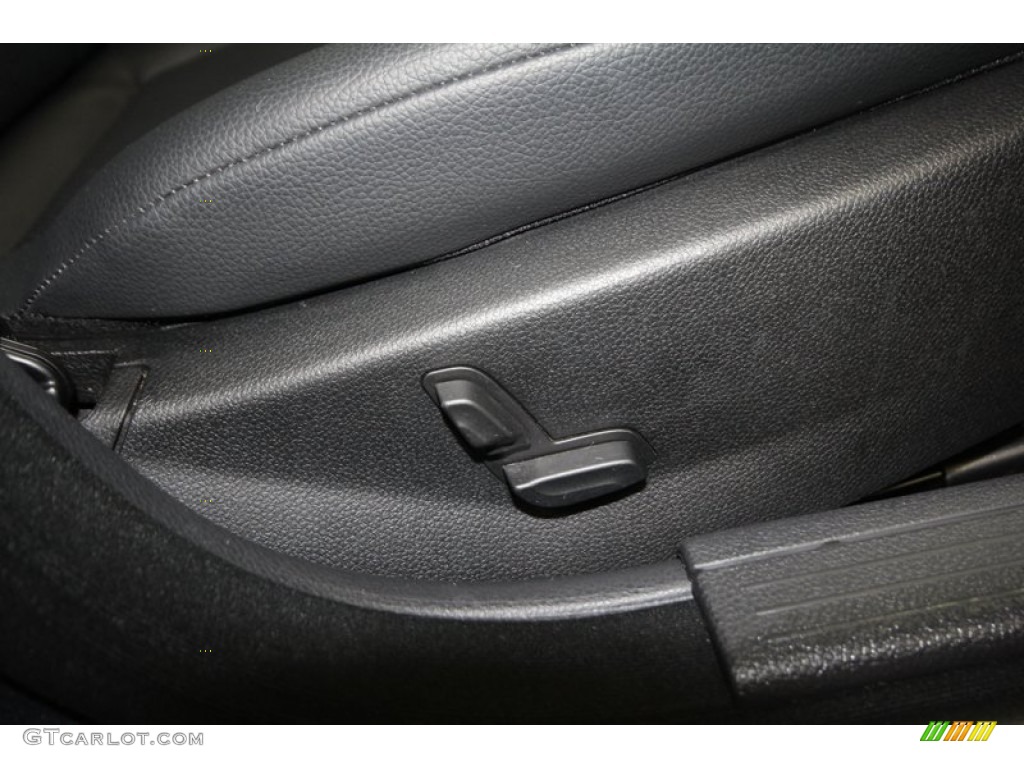 2008 Mercedes-Benz C 300 Sport Controls Photo #73620494