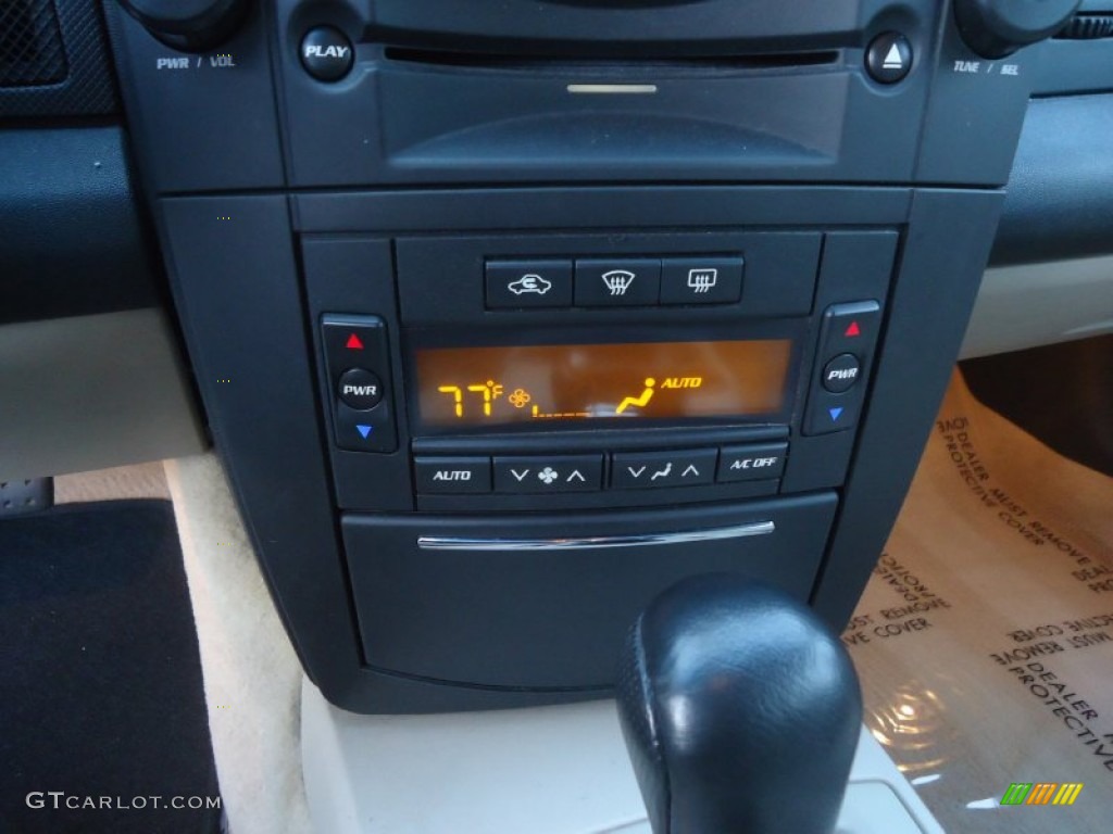 2005 Cadillac CTS Sedan Controls Photo #73621109