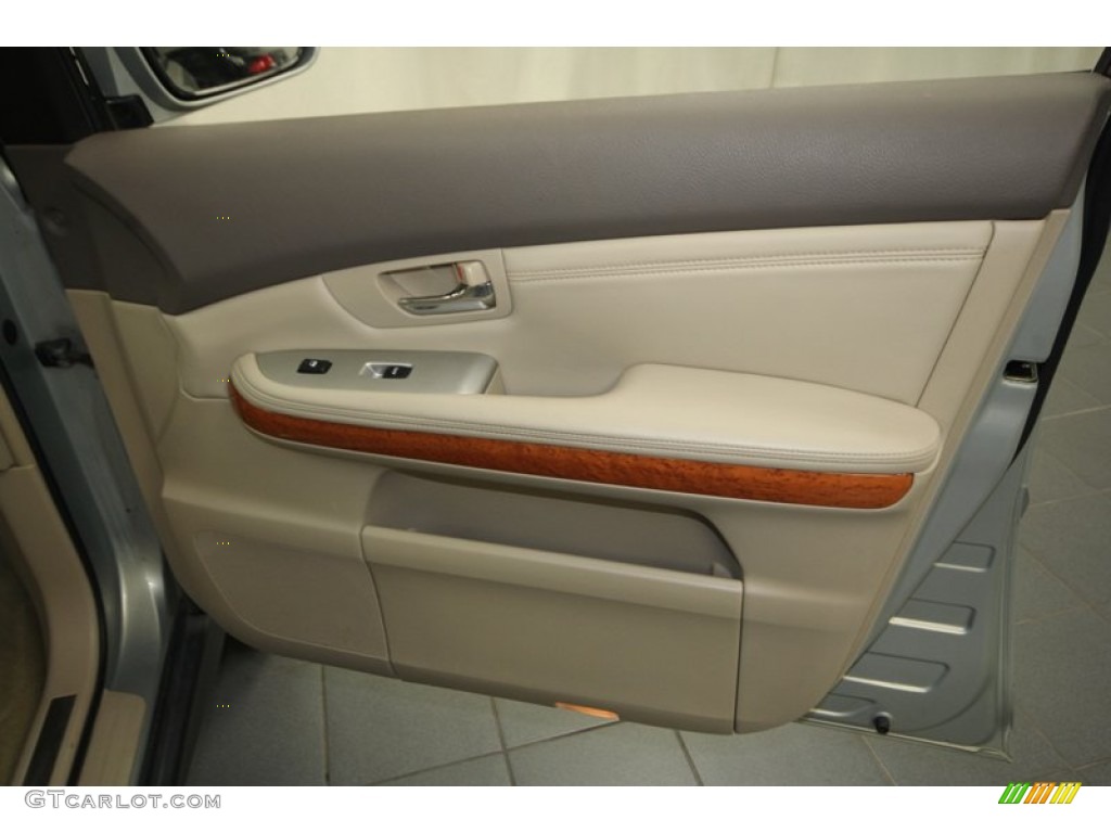 2004 RX 330 - Bamboo Pearl / Ivory photo #48