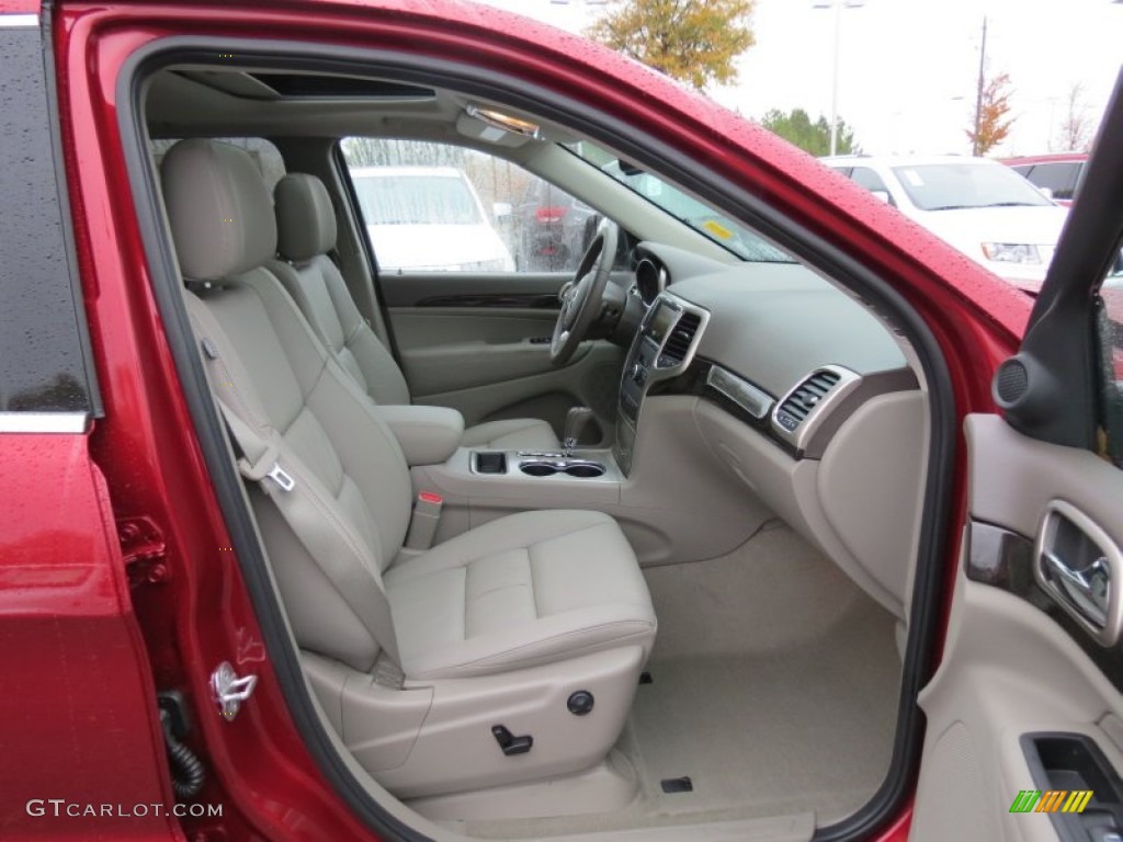 2013 Jeep Grand Cherokee Altitude Front Seat Photos