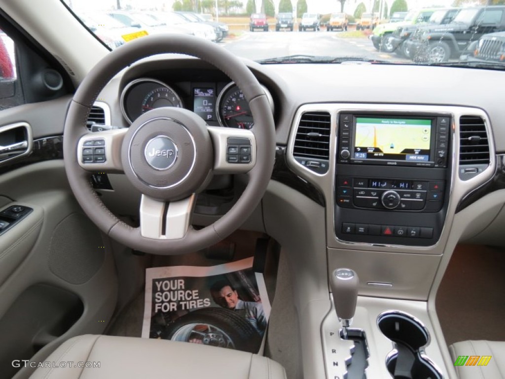 2013 Jeep Grand Cherokee Altitude Dark Graystone/Medium Graystone Dashboard Photo #73624307