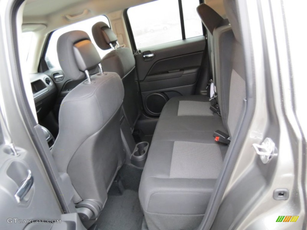 Dark Slate Gray Interior 2013 Jeep Patriot Latitude Photo #73625246