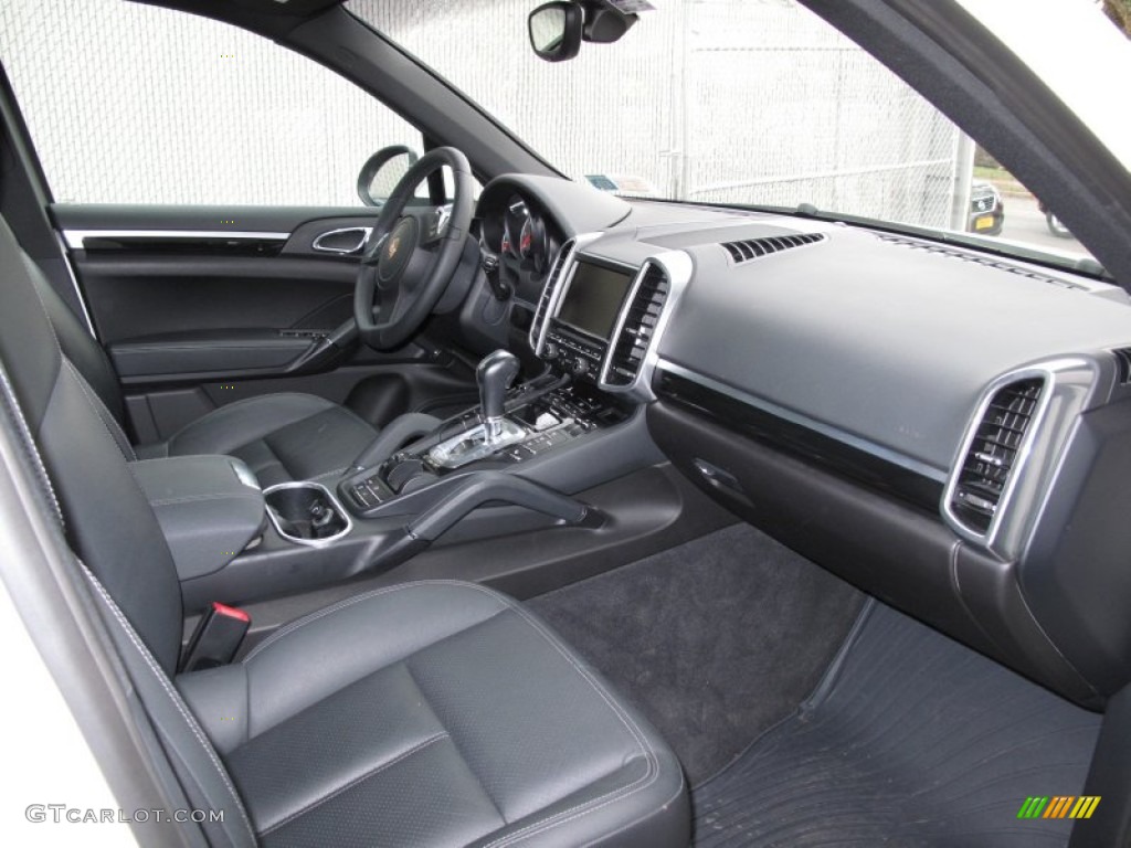 Black Interior 2011 Porsche Cayenne S Photo #73626338
