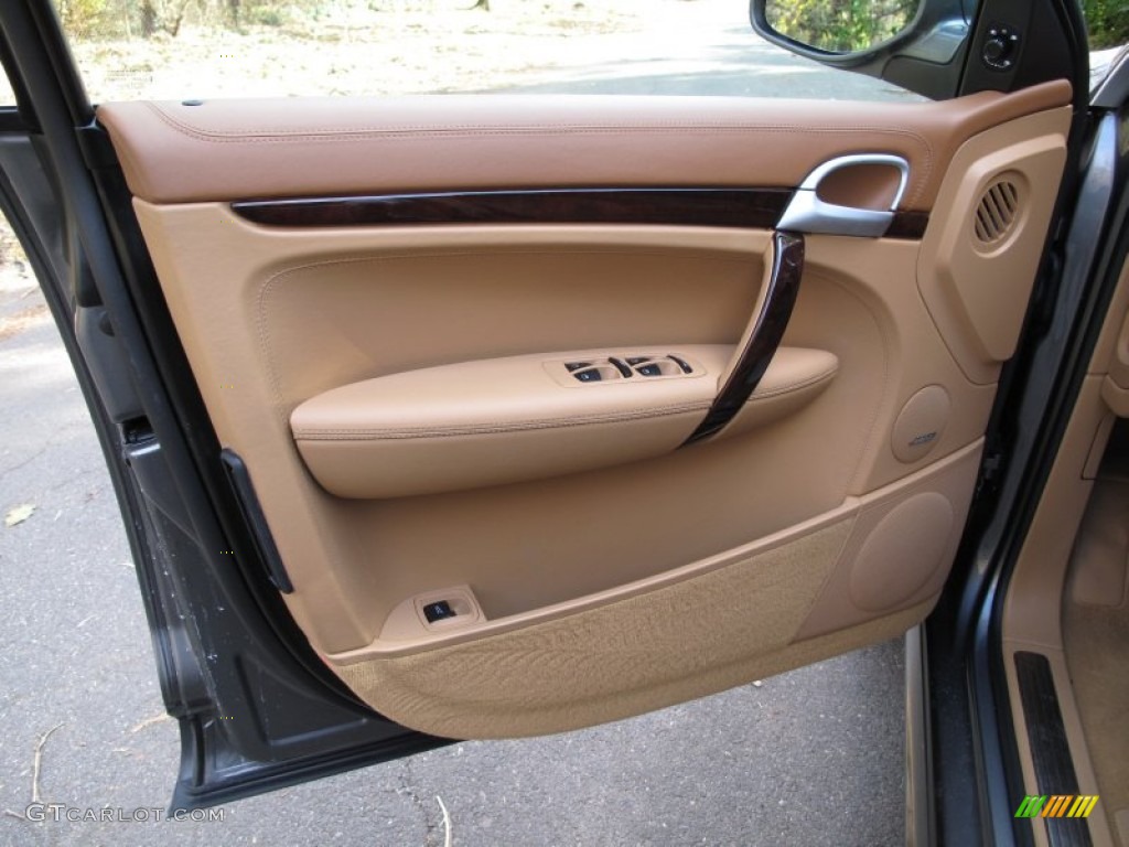 2010 Porsche Cayenne Turbo Door Panel Photos