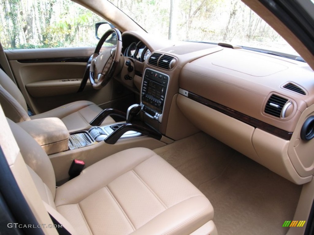 Havanna/Sand Beige Interior 2010 Porsche Cayenne Turbo Photo #73626623