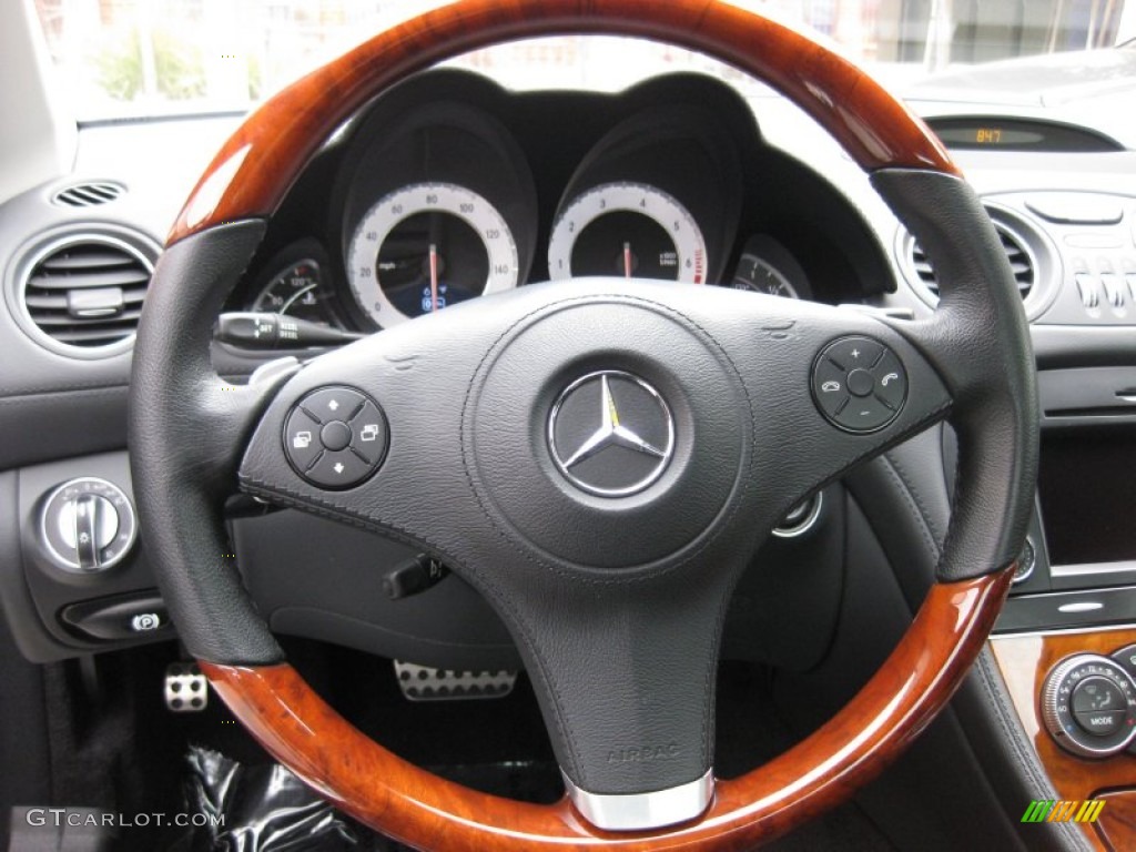 2009 Mercedes-Benz SL 550 Roadster Black Steering Wheel Photo #73627157