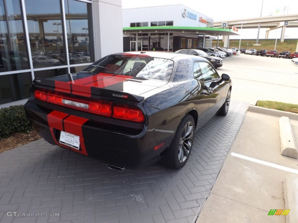 2013 Challenger SRT8 392 - Pitch Black / Radar Red/Dark Slate Gray photo #3