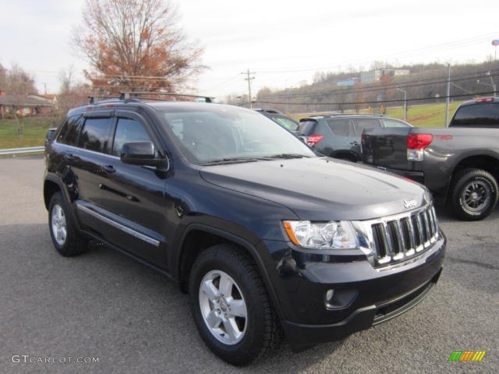 2011 Grand Cherokee Laredo 4x4 - Blackberry Pearl / Black photo #1