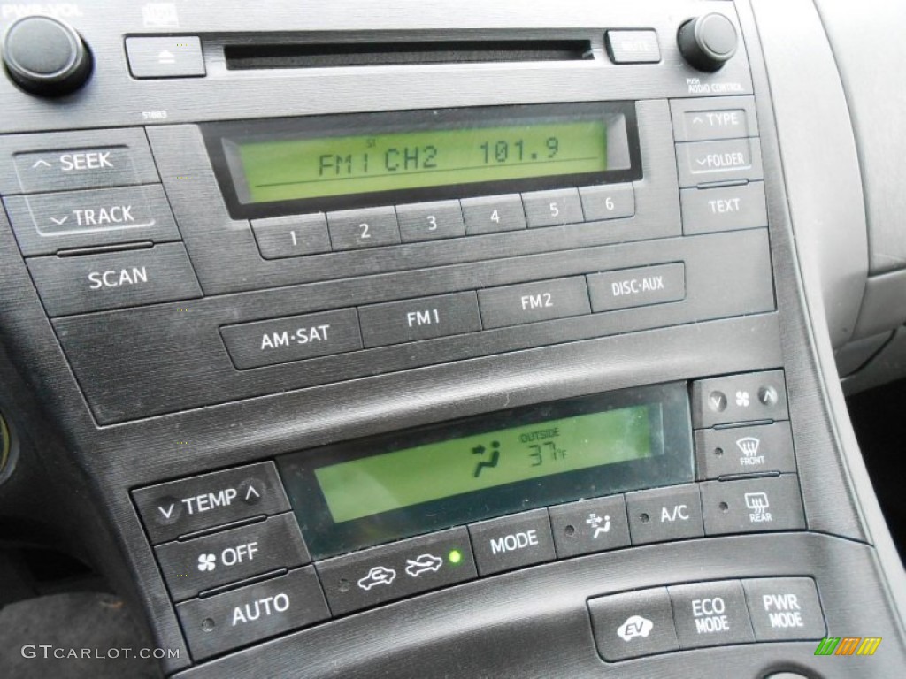 2007 Jeep Grand Cherokee Laredo 4x4 Controls Photo #73629357