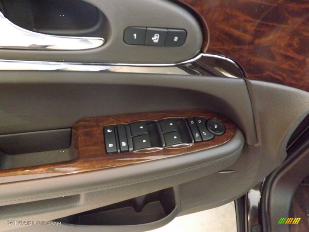 2013 Buick Enclave Premium Controls Photo #73629515