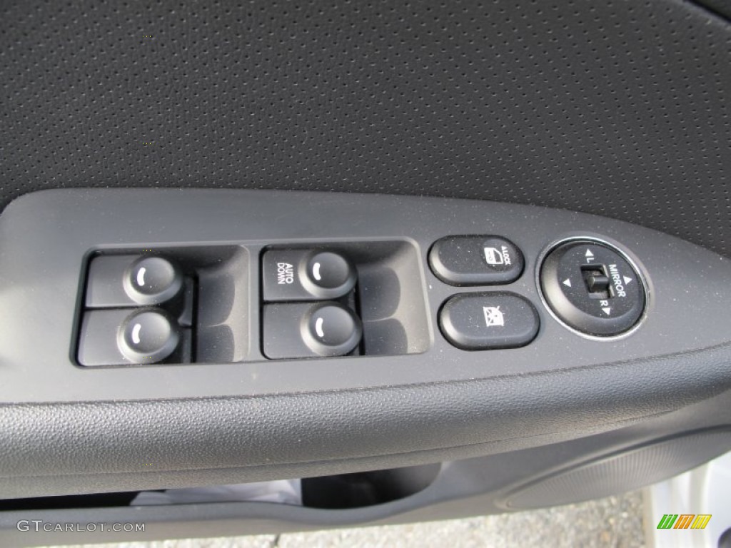 2012 Elantra SE Touring - Shimmering Silver / Black photo #13