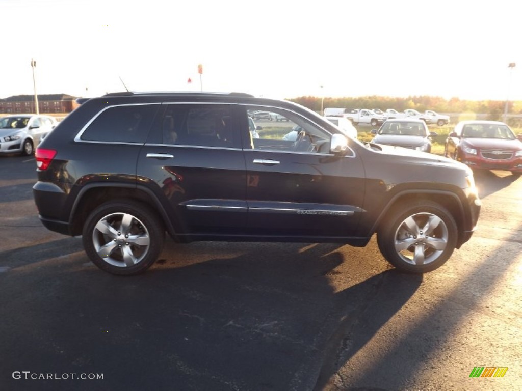 2011 Grand Cherokee Overland - Mineral Gray Metallic / New Saddle/Black photo #4