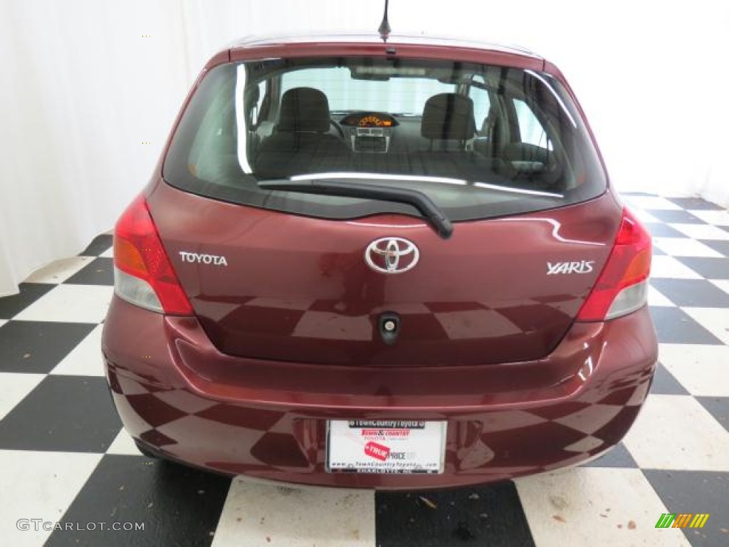 2009 Yaris 5 Door Liftback - Carmine Red Metallic / Dark Charcoal photo #28