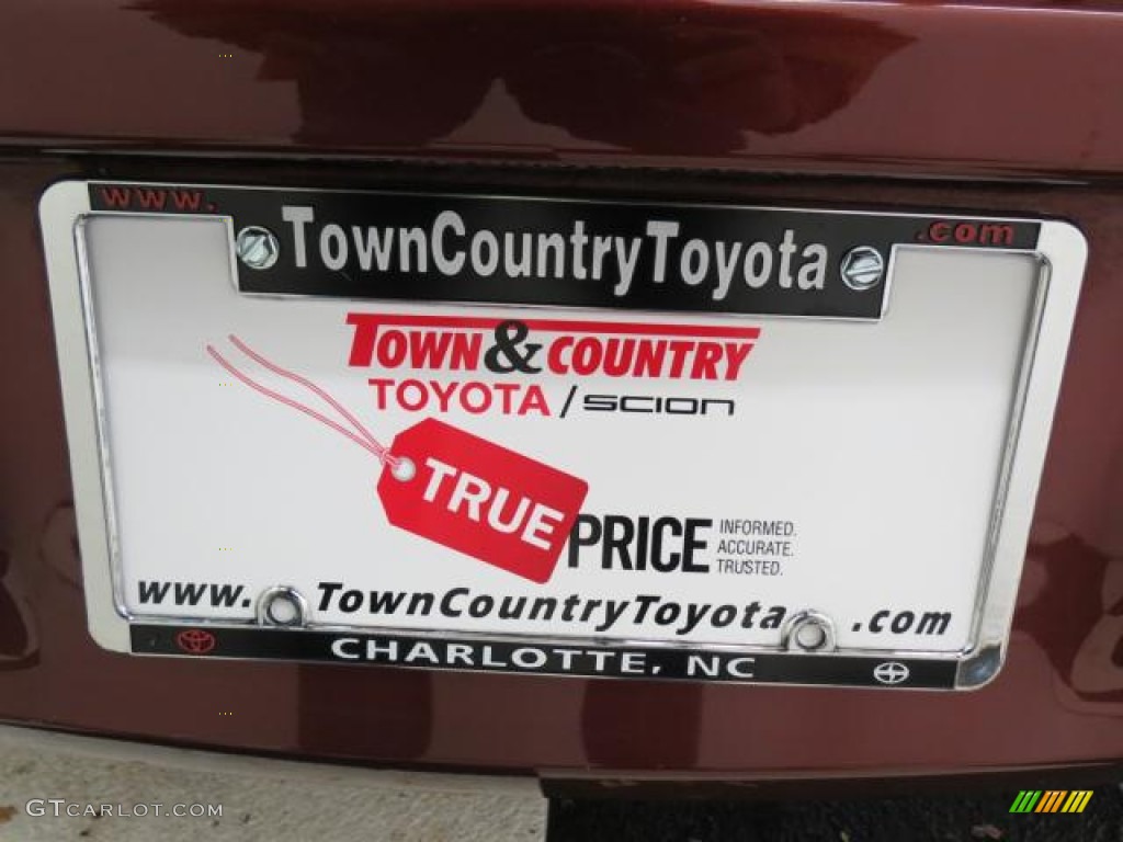 2009 Yaris 5 Door Liftback - Carmine Red Metallic / Dark Charcoal photo #30